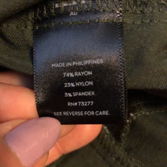 Simply Vera Pull On Stretch Pant Elastic Waist Army Green SZ S - Picture 7 of 8